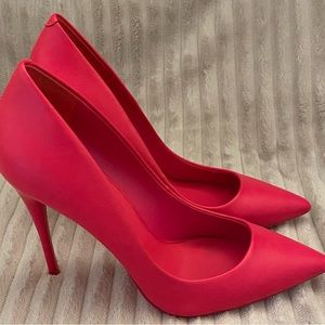 👠💖HOT PINK ALDO STILETTO HEELS💖